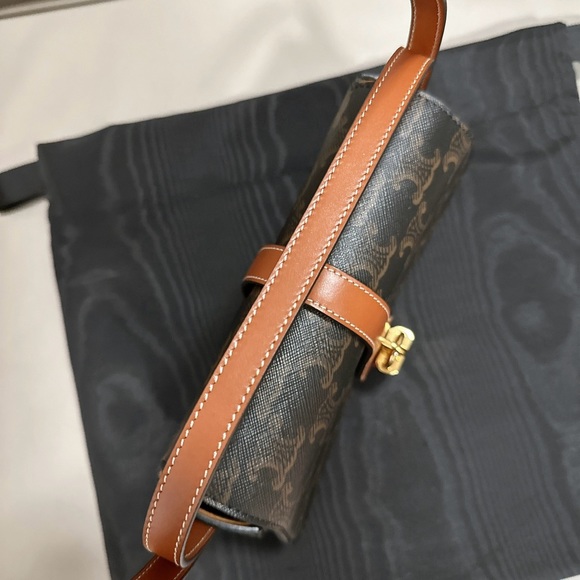 CELINE CLUTCH ON STRAP TABOU IN TRIOMPHE - Picture 6 of 16